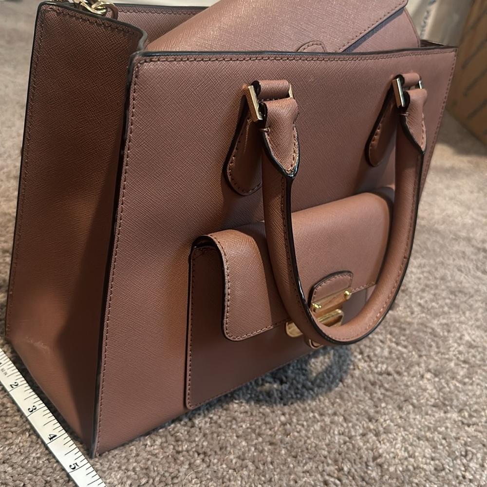 MICHAEL KORS MAUVE WALLET AND HANDBAG SET - Picture 7 of 7